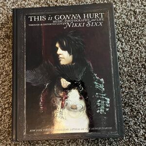 Nikki Sixx this I gonna hurt book